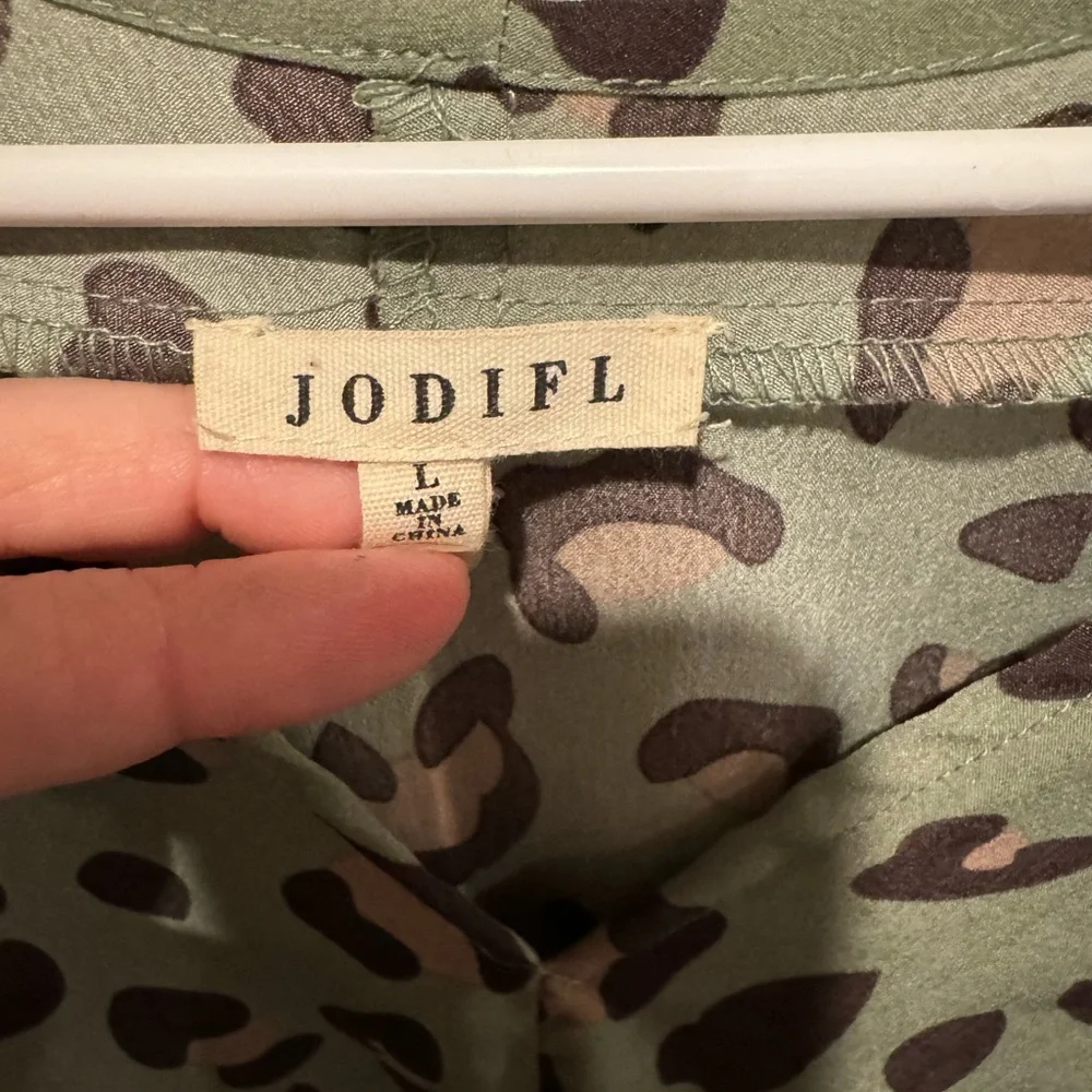 Olive green Jodifl blouse - Picture 2 of 3